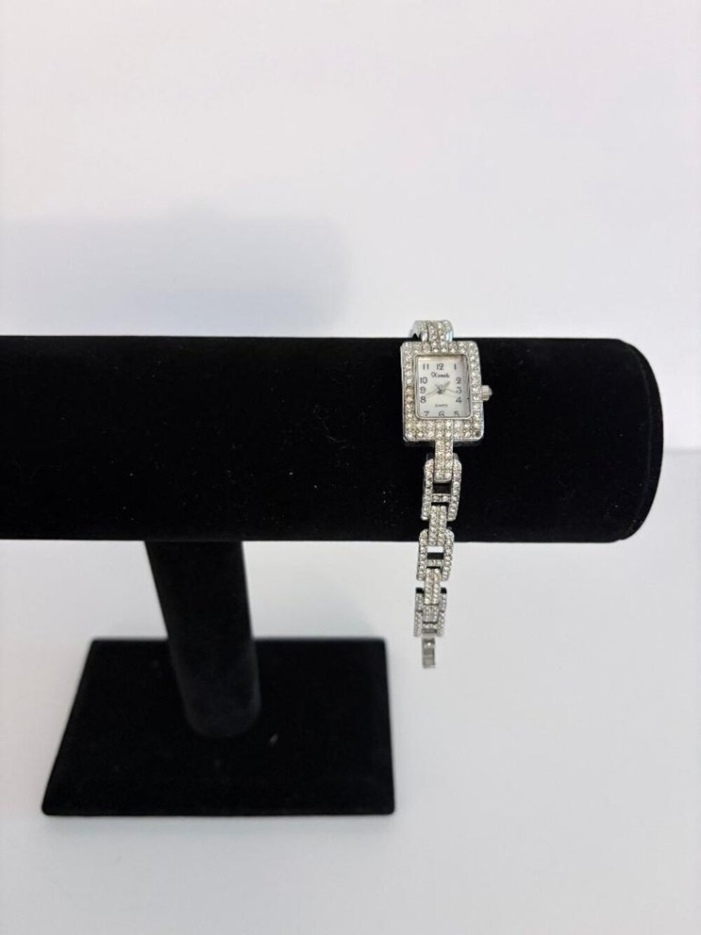 Xondu Ladies Silver Crystal Rhinestone Bracelet Watch Rectangle Dial 7"